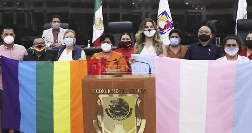 Celebra comunidad Trans y LGBTQ+ la aprobación de la Ley de Identidad de Género