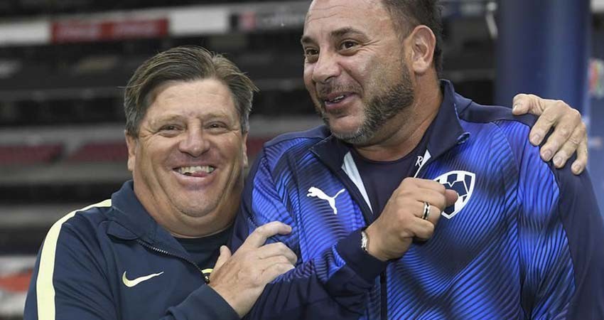 'Le dieron una paliza'; Turco Mohamed recordó imperdible anécdota del Piojo en Neza