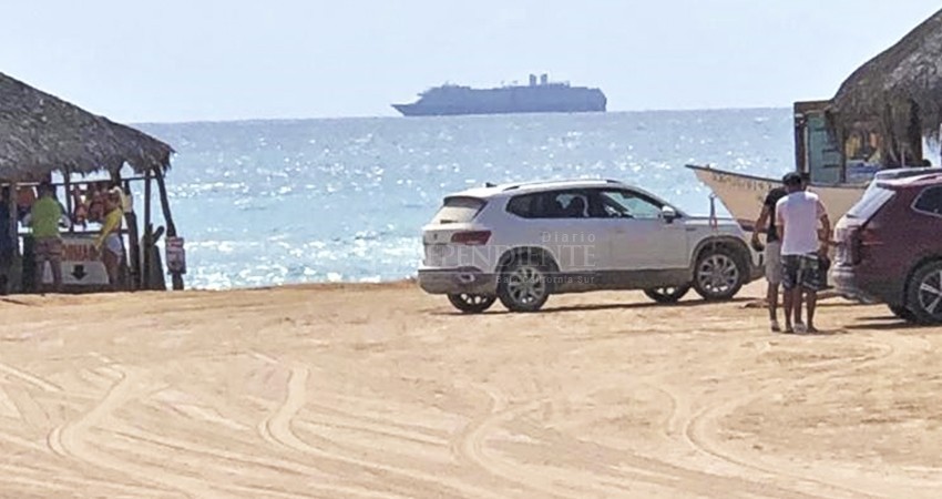 No hay presencia de cruceros fondeando en zona de Cabo Pulmo