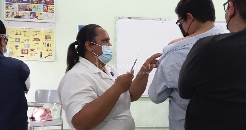 Más de 50 mil vacunas listas para jóvenes de 18 años en Los Cabos