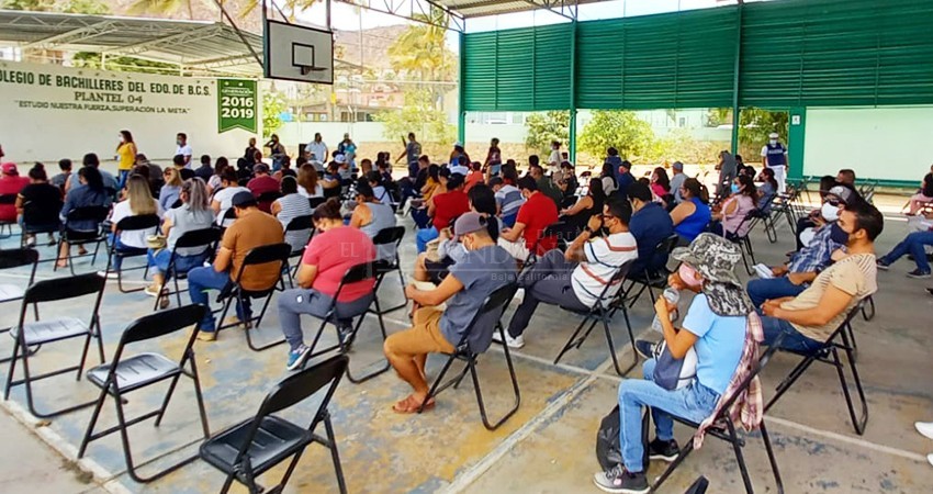 El 65% de la población mayor de 18 años en Los Cabos se ha vacunado