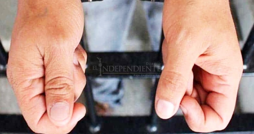 Tras las rejas por agredir a su esposa