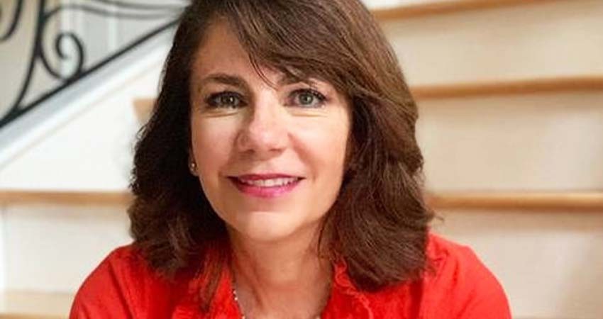 ‘Una de ellas’ conjunta relatos de mujeres a través del exilio