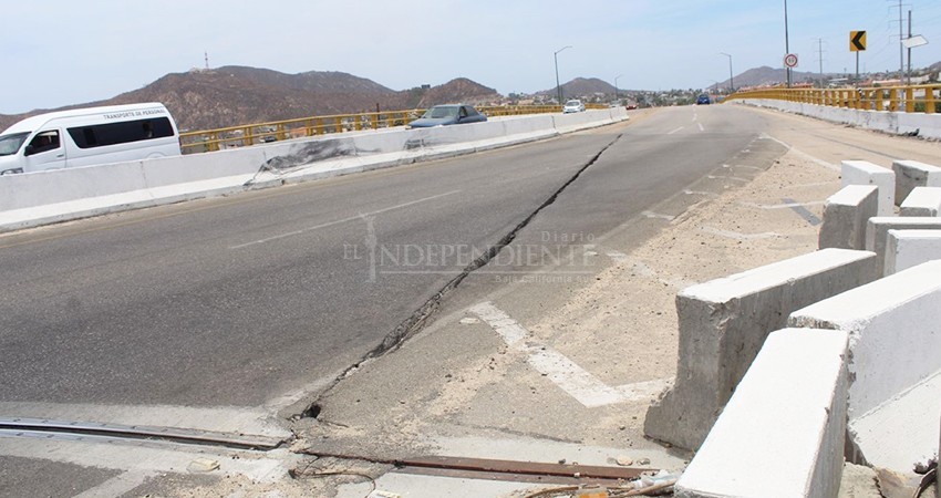 Son trabajos de mantenimiento, el puente está en buenas condiciones: Ingenieros