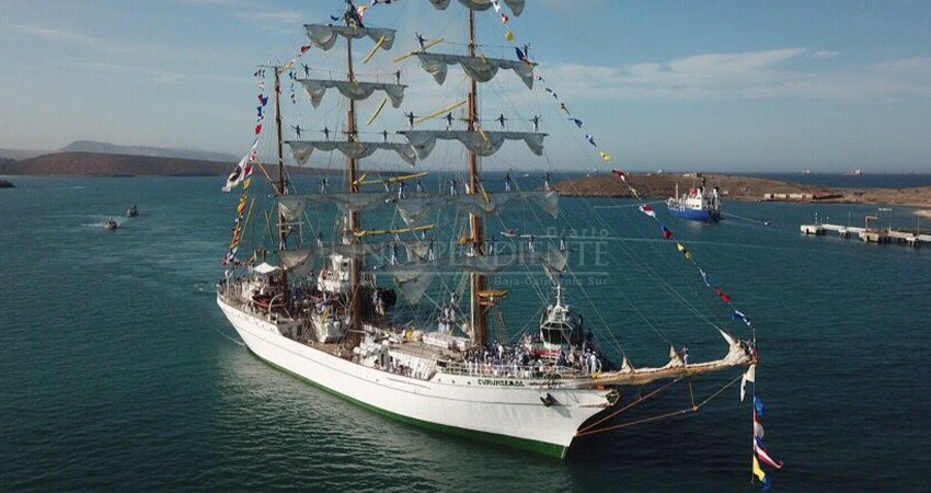 Buque Escuela Velero Cuauhtémoc de visita por BCS