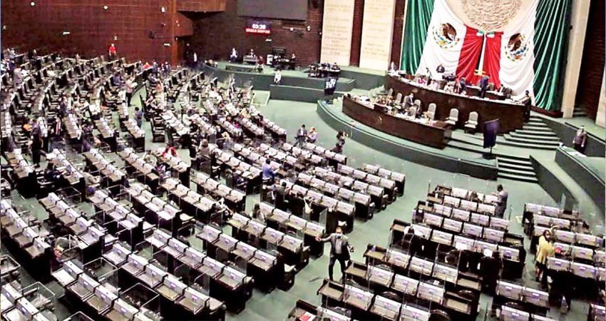 Coalición legislativa coquetea con MC, PVEM y PT; será lanzada el 23 de agosto