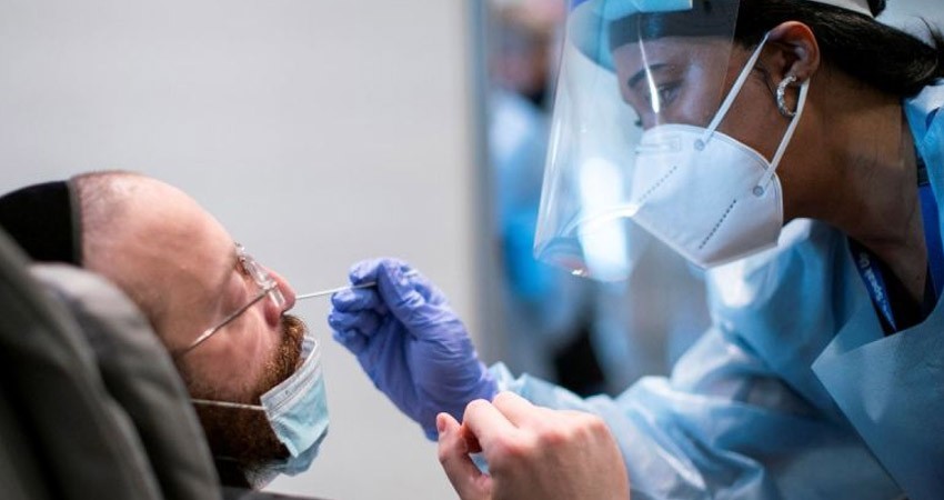 Reporta Israel la mayor alza de contagios diarios de covid desde febrero