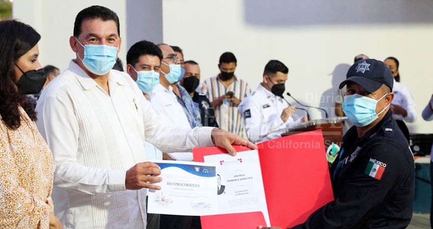 Contamos con más policías municipales más capacitados y profesionistas en La Paz: Alcalde