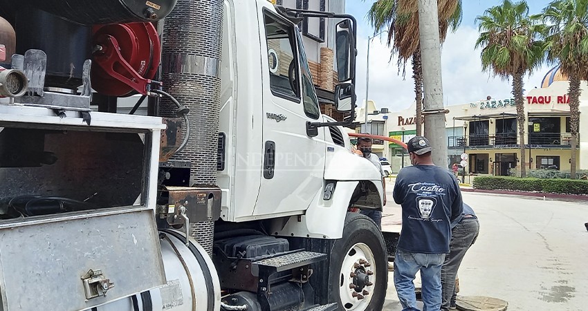 Olores fecales y aguas negras: la realidad después de la lluvia en CSL