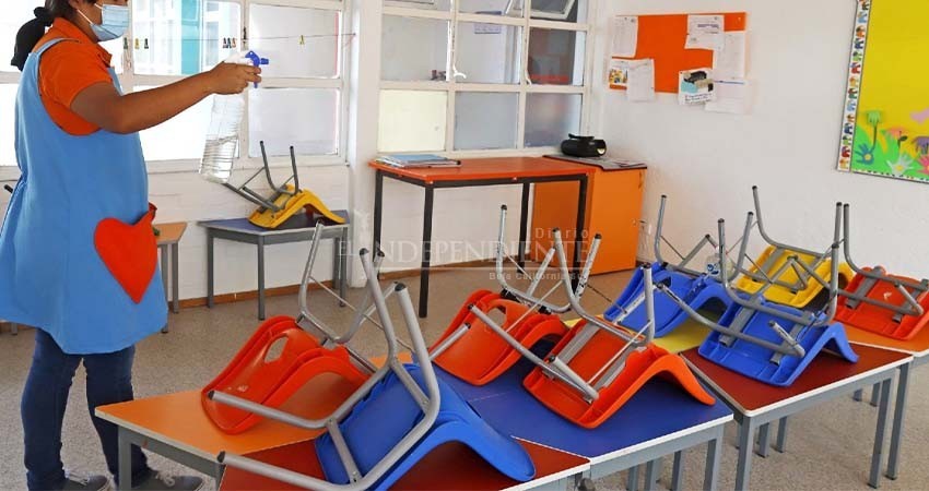 “Quisiéramos regresar a clases, pero no hay ni agua en las escuelas": Profesores