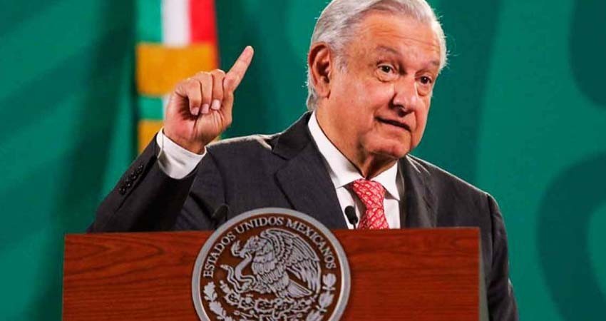 Insiste López Obrador con ‘renovación tajante’ del INE y TEPJF