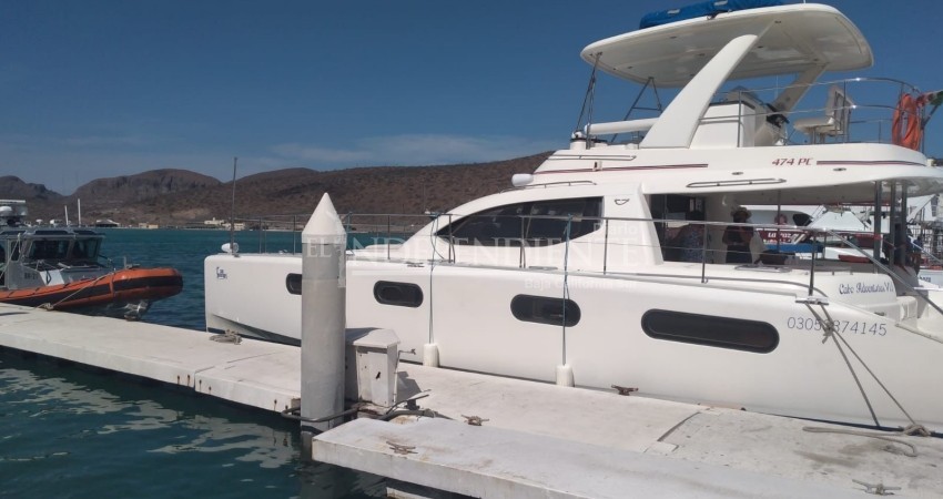 Muere turista mientras buceaba en playa de la Isla Espíritu Santo