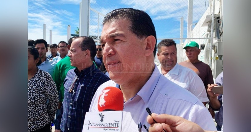 Reaparece Rubén Muñoz para disuadir paro de burócratas