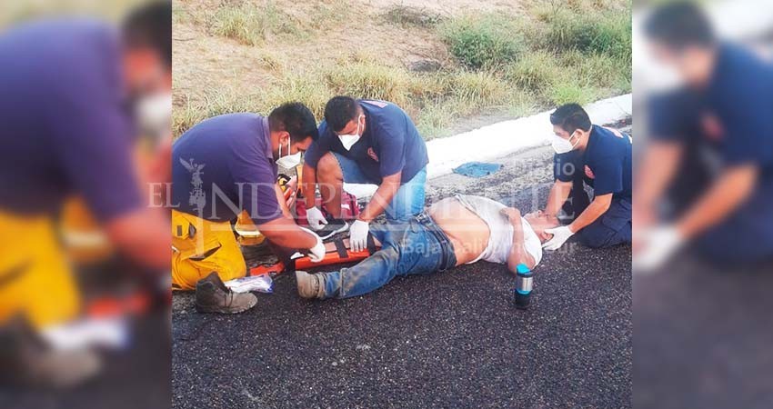 Chofer sufre fractura de cadera al caer de la caja de su tráiler