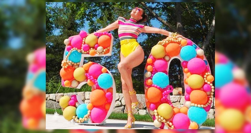 Thalía festeja sus 50 años con espectaculares fotos y mensaje a fans