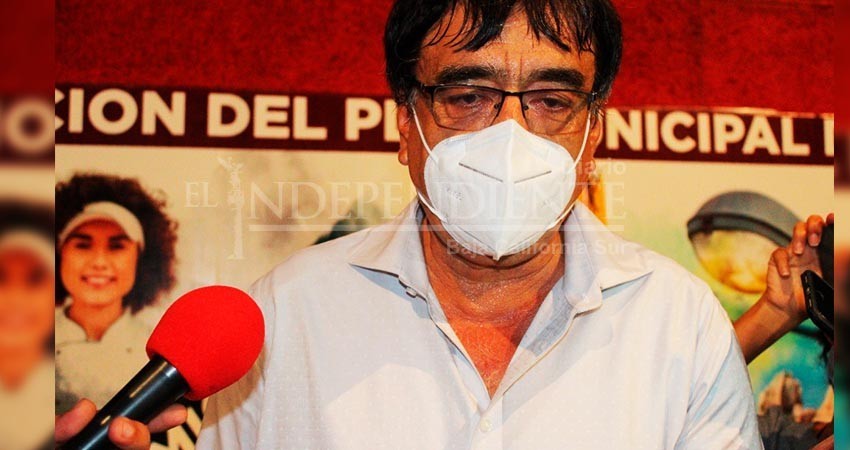 Revela Óscar Leggs más integrantes de su equipo