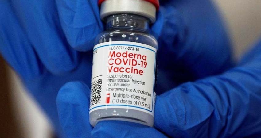 Japón halla partículas de acero inoxidable en vacunas de Moderna