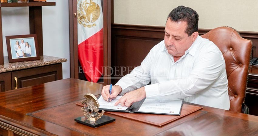 No entregará Mendoza Davis patentes a notarios de BCS