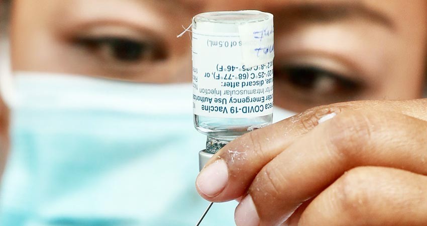 Inicia vacunación a menores de 18 años con alguna enfermedad: AMLO