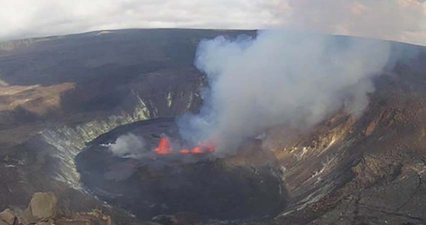 Hawái entra en alerta roja por erupción en cráter del volcán Kilauea