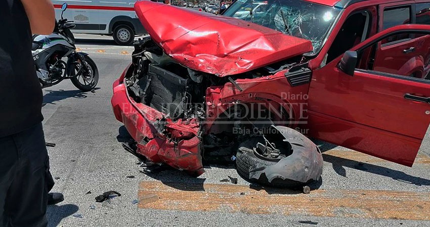 Daños materiales por 920 mil pesos dejan accidentes viales el fin de semana en La Paz