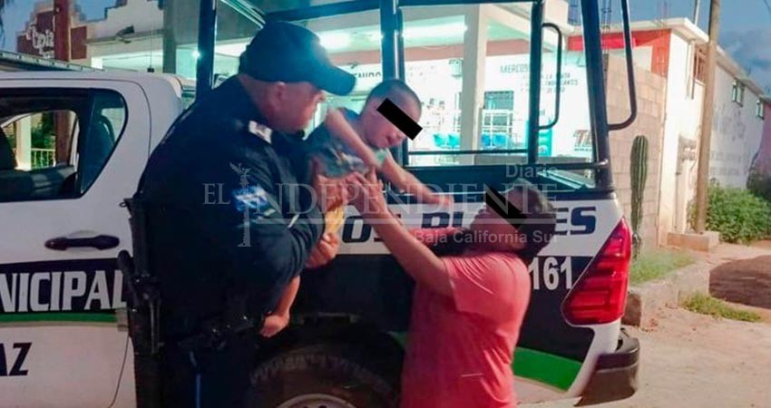 “Rescatan” municipales a infante que deambulaba sola en la vía pública 