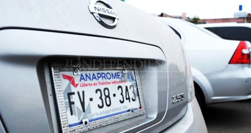 No hay beneficio social en legalización de autos chocolates: PRD