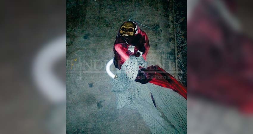 Extraño “bulto” origina Movilización policiaca fuera de Tienda Ley Las Garzas 