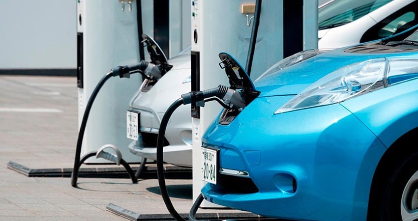 Advierte México a EU de posible violación al T-MEC con incentivos para autos eléctricos