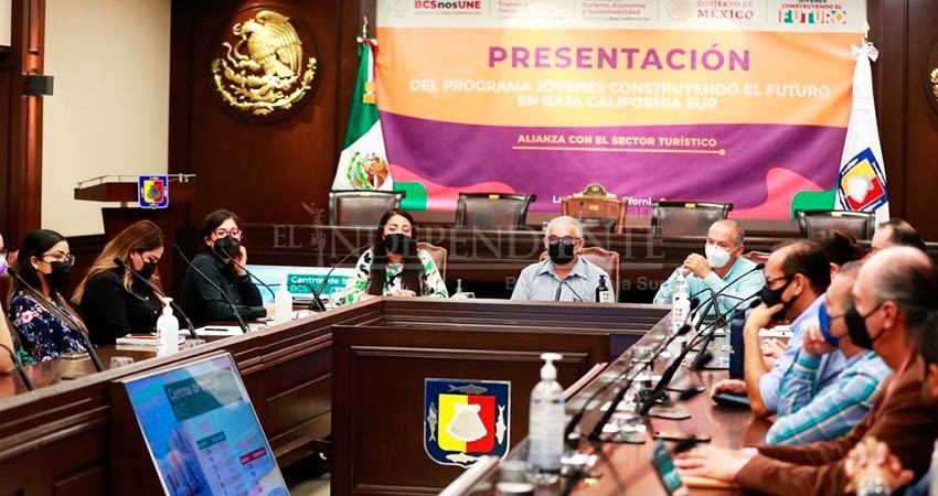 Relanzan en BCS el programa “jóvenes construyendo el futuro”