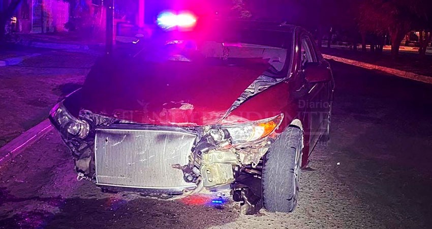 Policía estatal choca y abandona a víctimas 