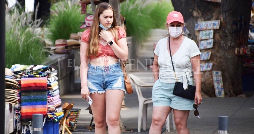 Se quejan turistas por altas tarifas en servicios médicos; "No habrá más monopolios" advierte Leggs