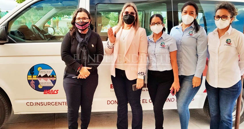 Gobierno del Estado dona vehículo a la UABCS Insurgentes para prácticas estudiantiles