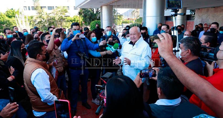 Castro Cosío da respuesta a peticiones de pago de trabajadores de la PGJE