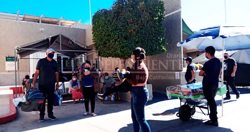 Empiezan filas a las afueras de clínica 6 del  IMSS en SJC, para pruebas Covid