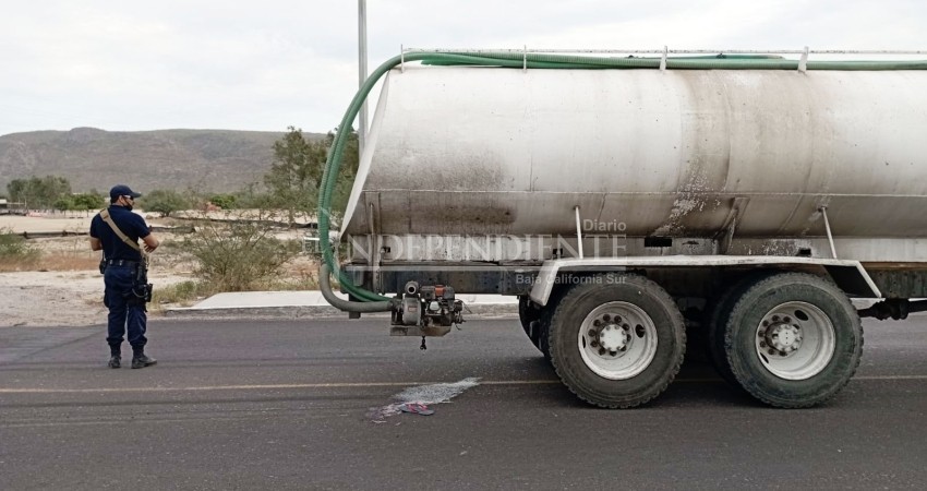 Hombre pierde las piernas tras ser arrollado por una pipa