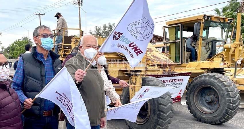 Castro Cosío pone en marcha programa de pavimentación en La Paz