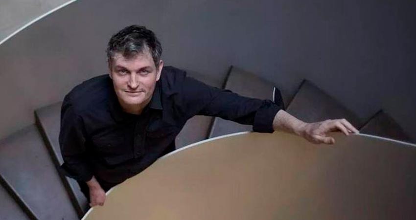 Hay que nombrar a la violencia para entenderla: Enrique Díaz Álvarez, Premio Anagrama de Ensayo 2021