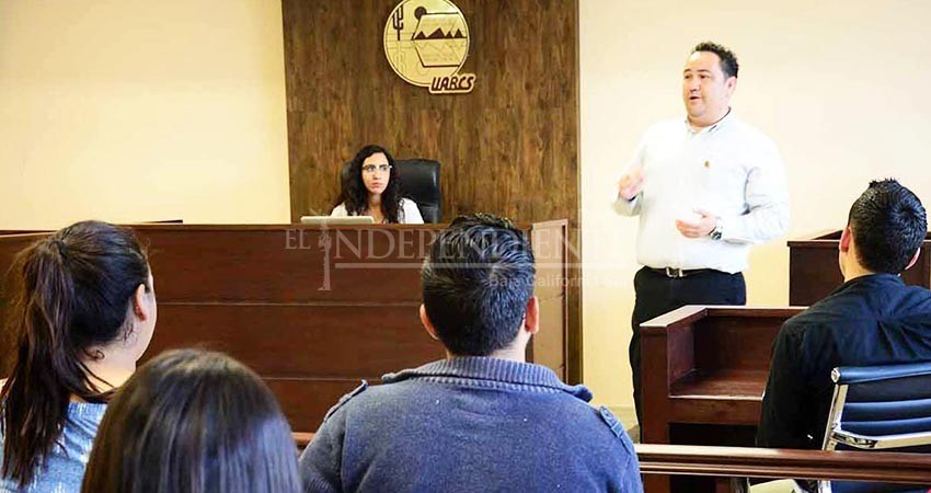 Estudiantes de la UABCS destacan en certamen sobre litigación oral
