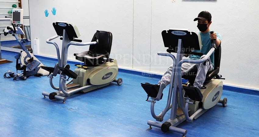 Otorga CREE servicio de rehabilitación oncológica