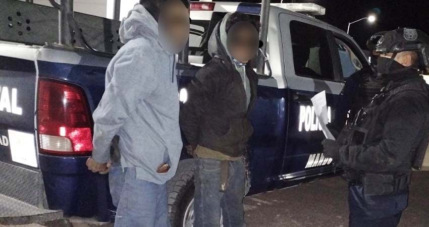 Asegura policía estatal dos personas y armas de fuego