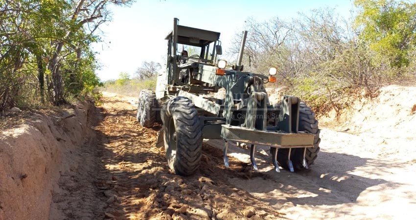 Ejército rehabilita caminos rurales de la Sierra de Todos Santos