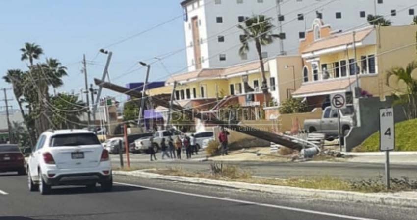 Cerró Los Cabos semana con al menos 2 choques que ocasionaron caos vial