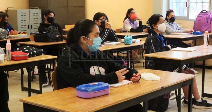 Más de 73 mil alumnos en 725 escuelas de nivel básico en BCS regresaron a las aulas