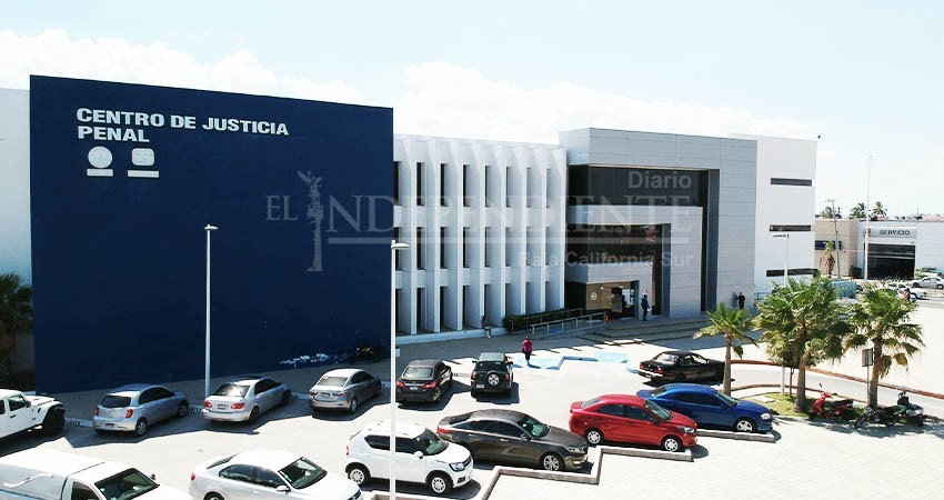 Interpone denuncia por desaparición de persona; “no pasará nada”, le dijo la fiscal a la quejosa