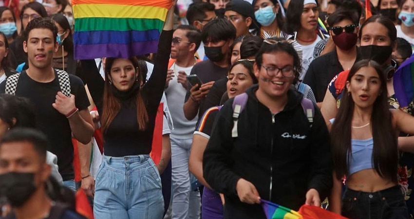 Busca INEGI conocer patrones de discriminación contra comunidad LGBT+