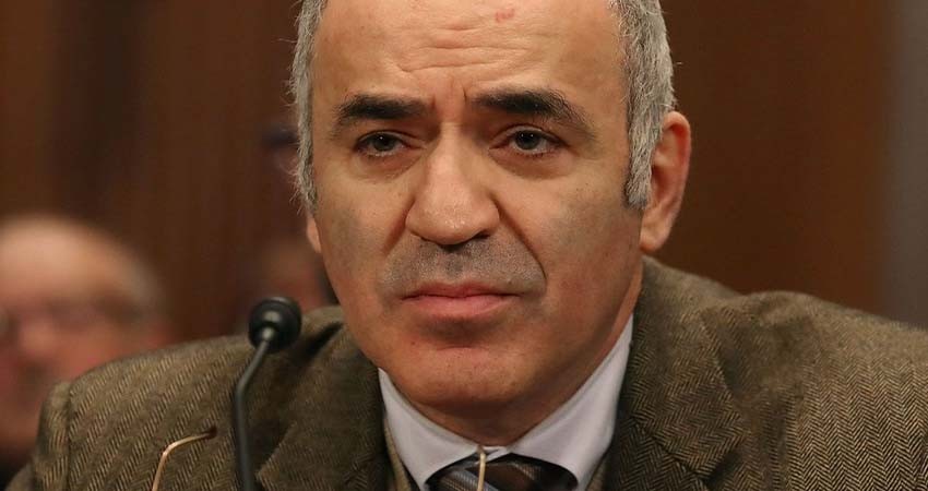 "COI y FIFA se han convertido en herramientas de los dictadores": Garry Kasparov