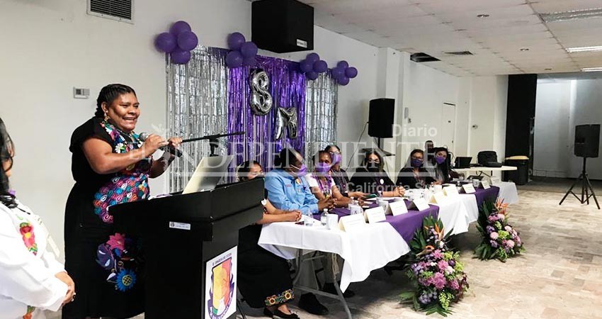 Llama diputada Eufrocina López a mujeres indígenas a prepararse para romper barreras y disminuir violencia