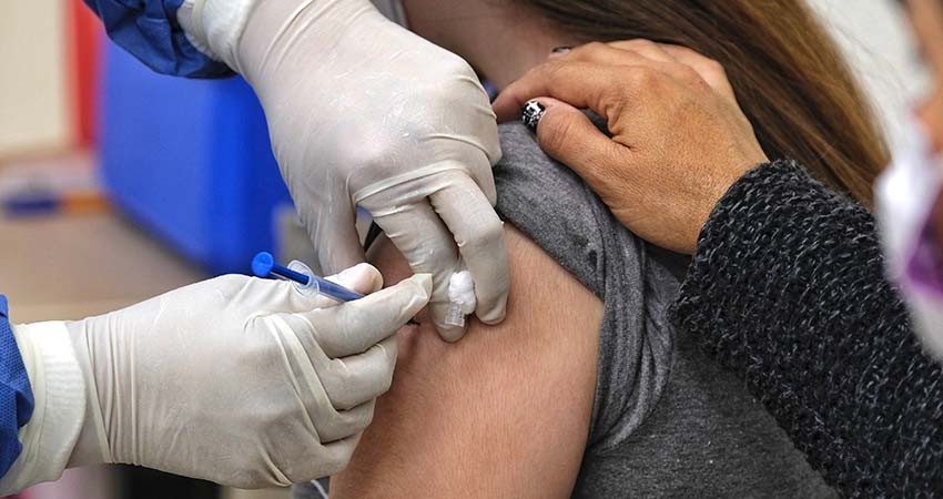 México ha vacunado completamente al 60% de su población