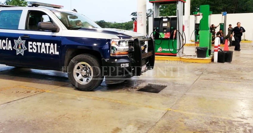 Hombre armado atraca una gasolinera en La Paz